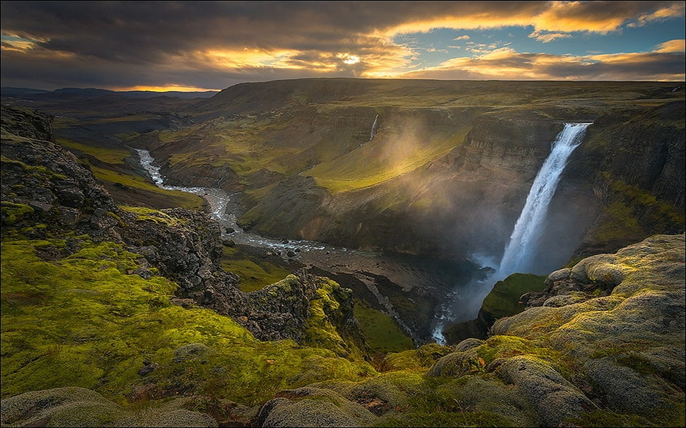 waterfalls in middle of mountain landscape, nature, landscape, waterfall, canyon HD wallpaper