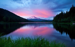 photo of a icecap mountain near lake during sunset HD wallpaper