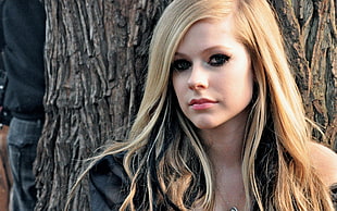 photo of Avril Lavigne HD wallpaper