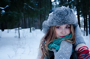 women's teal scarf, winter, women, gloves, long hair HD wallpaper