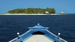 blue boat on body of water HD wallpaper