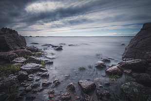 gray rock formation during daytime HD wallpaper