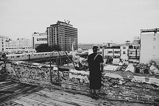 grayscale photo of two people, rooftops HD wallpaper