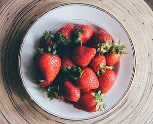 strawberry on plate HD wallpaper