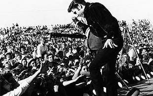 Elvis Presley concert grayscale poster HD wallpaper