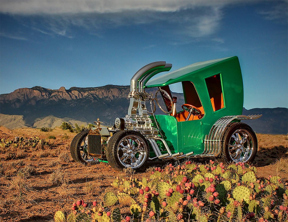 green and silver car near cacti, car HD wallpaper