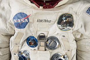 white Neil Armstrong astronaut suit HD wallpaper