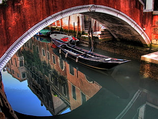 black and white boat, reflection, boat HD wallpaper