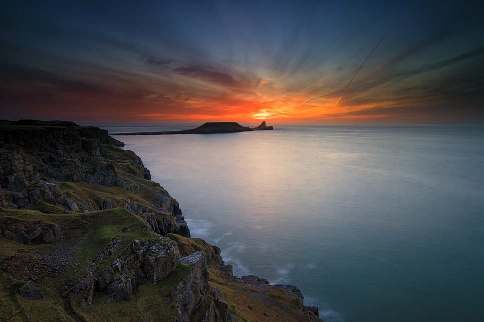 photo of blue ocean and mountain, rhossili HD wallpaper
