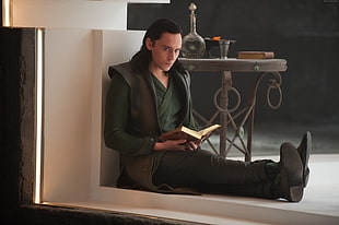 Loki of Thor HD wallpaper