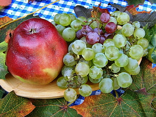 served bunch of grapes and red fruit on tray HD wallpaper