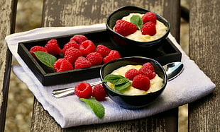 strawberry dessert dish HD wallpaper