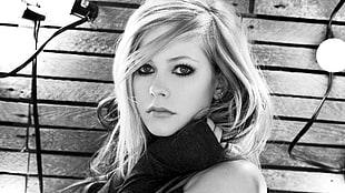 Avril Lavigne, Avril Lavigne, blonde, monochrome, face HD wallpaper