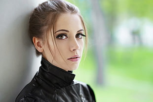 woman wearing black leather collared top HD wallpaper