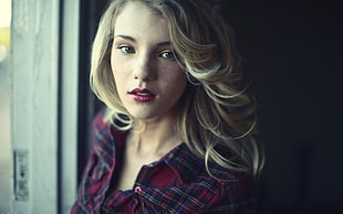 shallow focus photography of blonde haired woman in red plaid dress shirt HD wallpaper