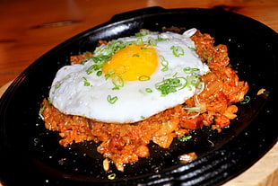 stir-fry minced meat top with fried egg HD wallpaper