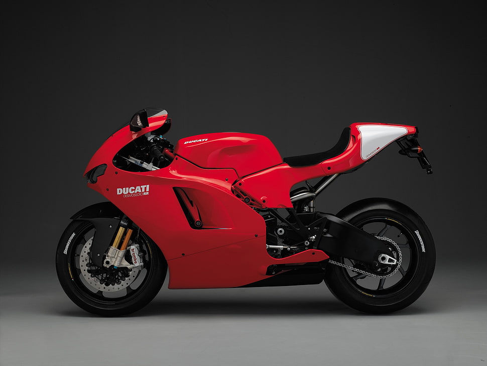 red Ducati spokes bike HD wallpaper