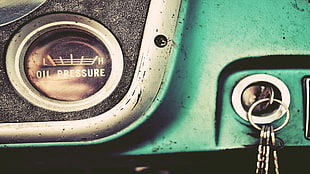 round gray analog oil pressure gauge, car, vintage, keys HD wallpaper