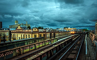 blue and brown concrete building, city, train, railway, New York City HD wallpaper