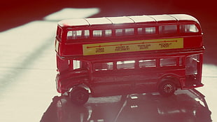red die-cast 2-floor bus, doubledecker, buses, sunlight, macro HD wallpaper