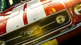 red and white Ford Mustang in close up photo HD wallpaper