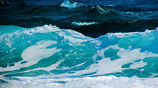 blue water waves photo