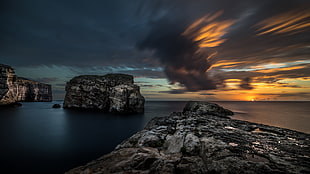 gray rocks on blue body of water, gozo, malta HD wallpaper