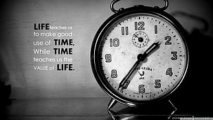 round analog desk clock, quote, typography, clocks, monochrome HD wallpaper