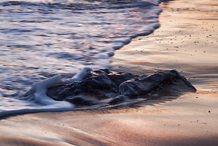 photography of ocean wave during daytime HD wallpaper