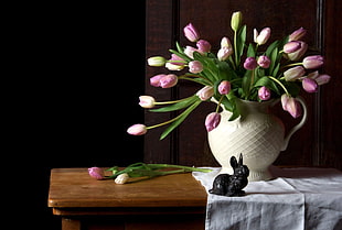 pink petaled flower arrangement in white ceramic vase HD wallpaper