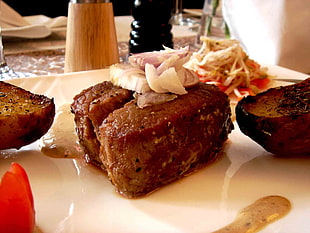 meat with onions, food, beef, steak HD wallpaper