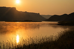 photography of hills and body of water during golden hour, missouri breaks HD wallpaper