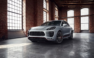 silver Porsche Macan