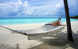 white knit hammock, beach, Maldives, island, nature HD wallpaper