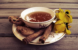 cinnamon stick with tea HD wallpaper