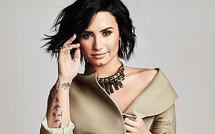 Demi Lovato HD wallpaper