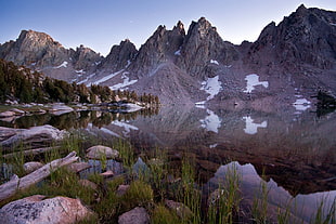 landscape photo of lake near gray rock cliff, kearsarge HD wallpaper