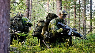 green camouflage military uniform, military, soldier, forest, Swedish Army HD wallpaper