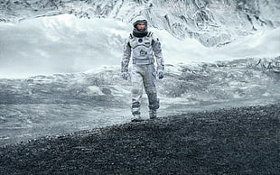 white Astronaut walking on the surface HD wallpaper