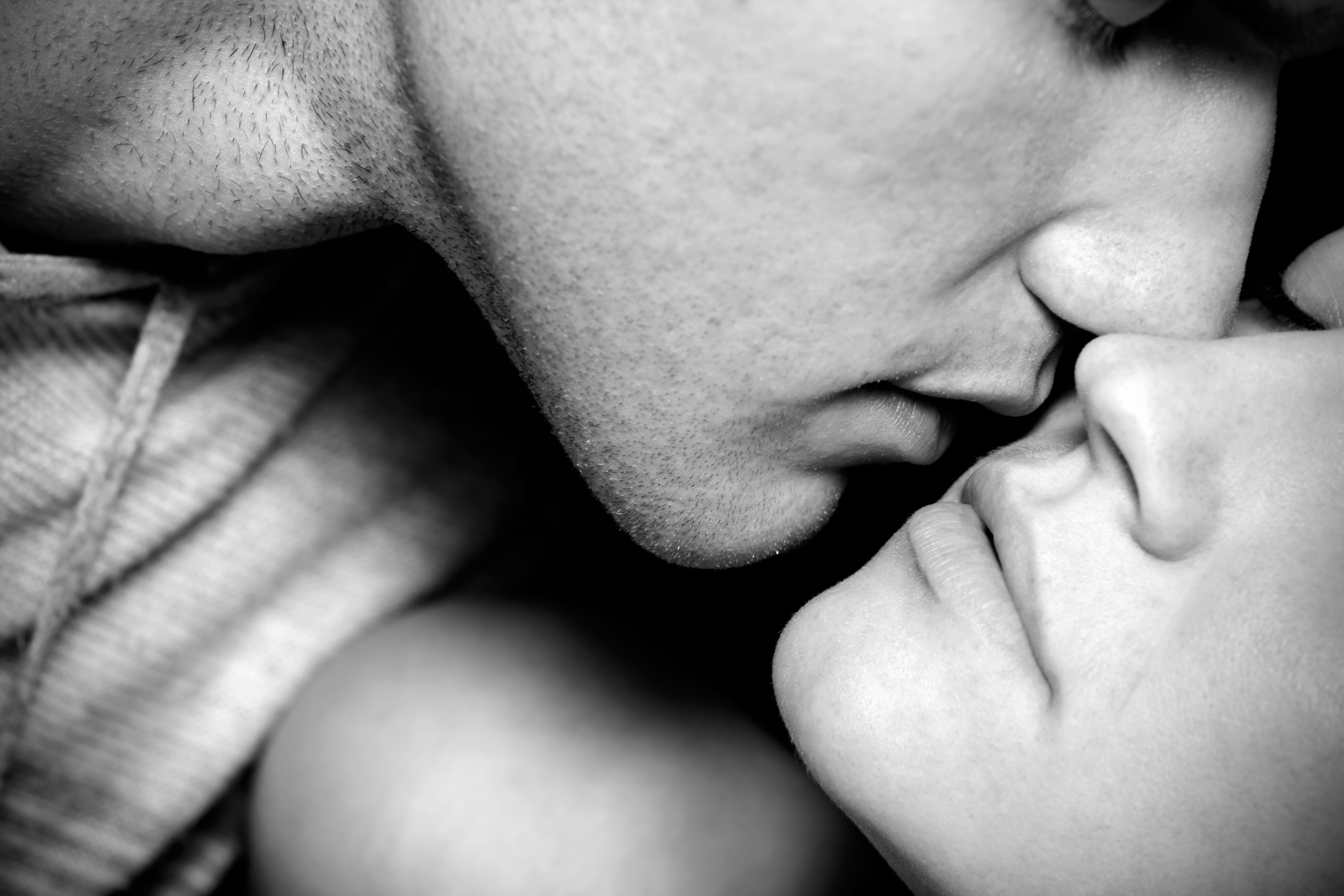 Grayscale photo of man and woman almost kissing HD wallpaper | Wallpaper  Flare