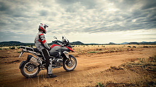 gray and red sports bike, BMW, GS 1200R, desert, motorcycle HD wallpaper