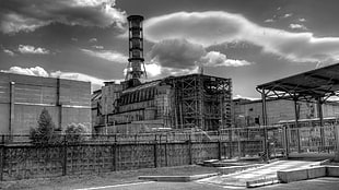 selective color photo of Factory in daylight HD wallpaper