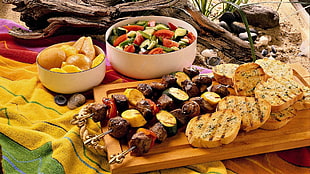 assorted barbeque on brown wooden tray HD wallpaper