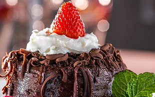 white icing-covered dessert dish, food, dessert, closeup, cake HD wallpaper
