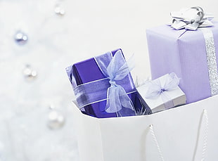 white and purple wrapped gifts HD wallpaper
