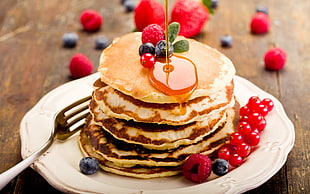 pancake with blackberries, redberries and raspberries