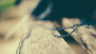 blue bungee rope, wood, closeup, bokeh