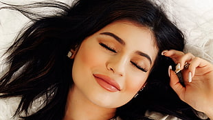 Kylie Jenner HD wallpaper