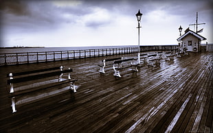 brown wooden bench lot, sea, pier, bench