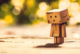 selective photography of box man HD wallpaper